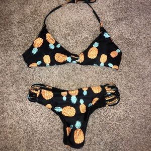 Pineapple Bikini🍍